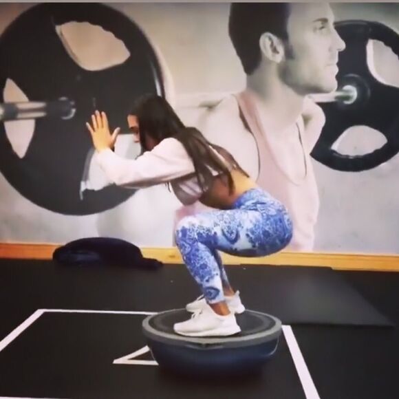 Blue & White Paisley Gym Capri Leggings UK SZ XS - Picture 7 of 8